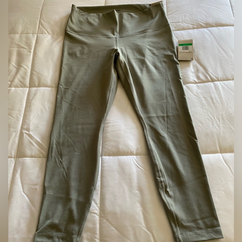 Women’s NIKE yoga leggings.  XL.  BRAND NEW!!